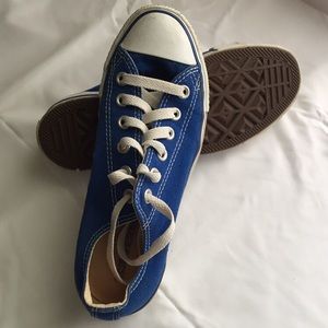Classic Blue Converse 🍎